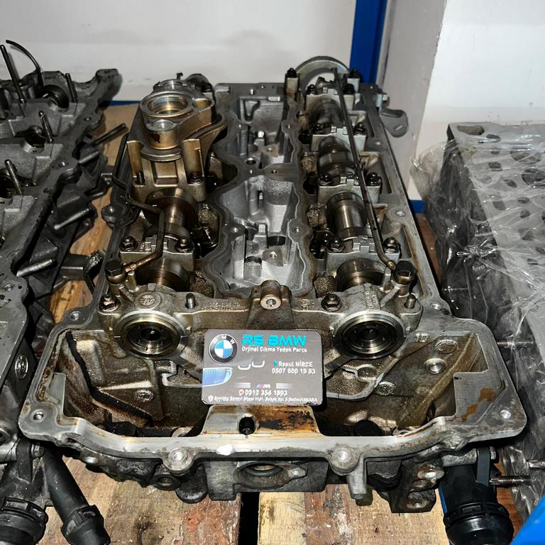 JOHN COOPER ÇIKMA PARÇA N43 2.0  E90 E92 BENZİNLİ ÇIKMA SİLİNDİR KAPAĞI